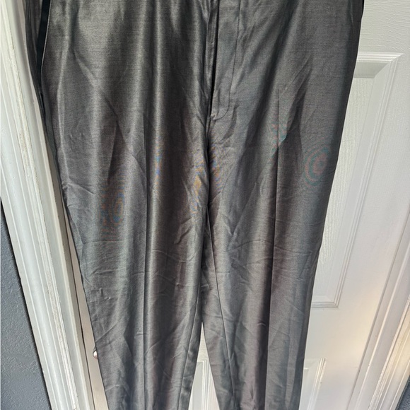 Men's Gray Suit with Black Trim - Picture 5 of 5